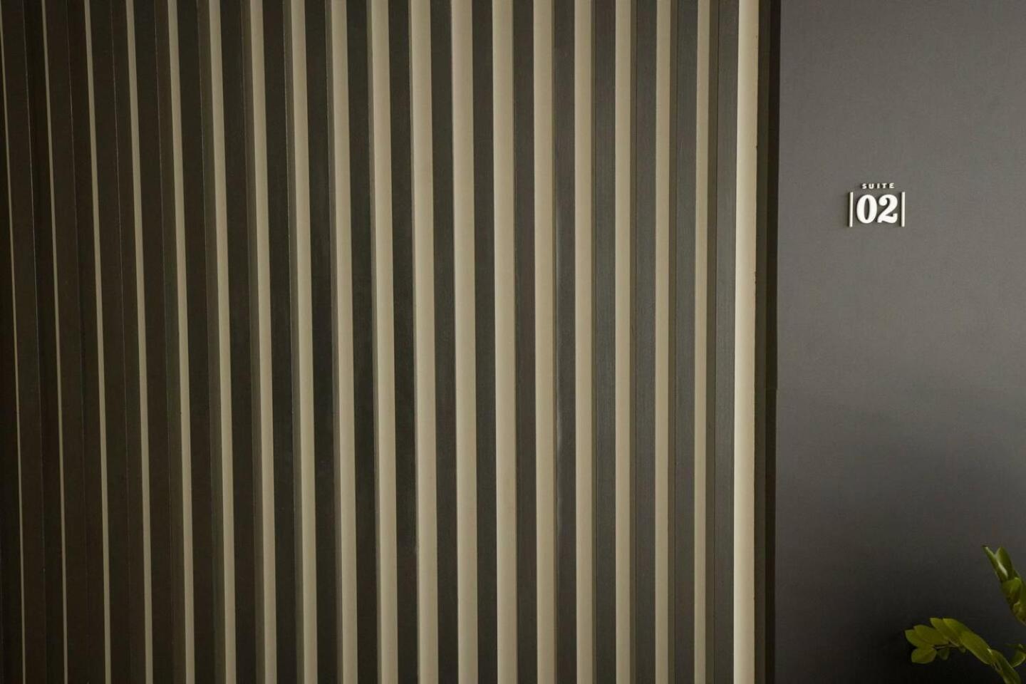 2 Sidebyside Suites In Athens Riviera By The Olon Екстериор снимка